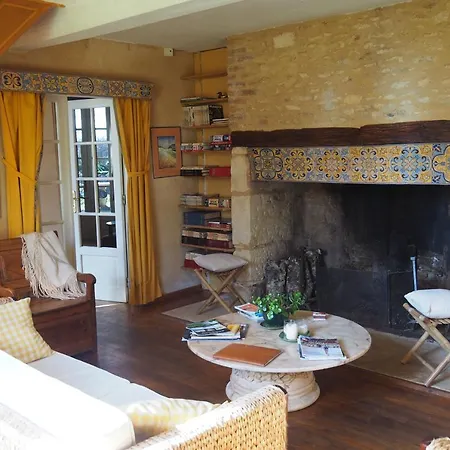 Holiday home Domaine De La Charmeraie Piscine Chauffee Saint-Cirq (Dordogne)