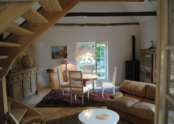 Dom wakacyjny Domaine De La Charmeraie Piscine Chauffee